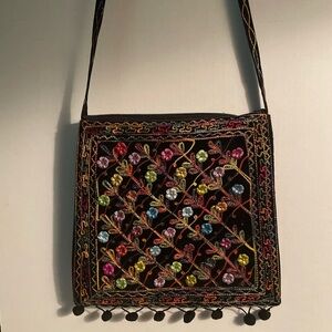 SALE !  Boho 70’s style Shoulder handbag with embroidery detail